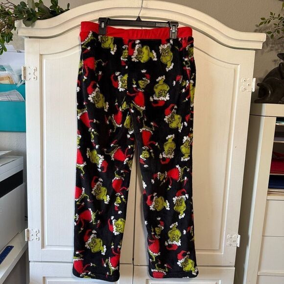 Grinch Christmas Sleep Pants and Matching Slippers - Picture 4 of 12